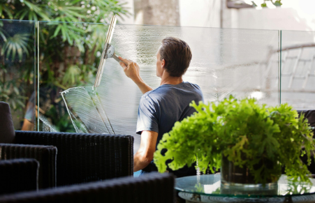 Crystal Clear Impressions: The Ultimate Guide to Commercial Window Cleaning